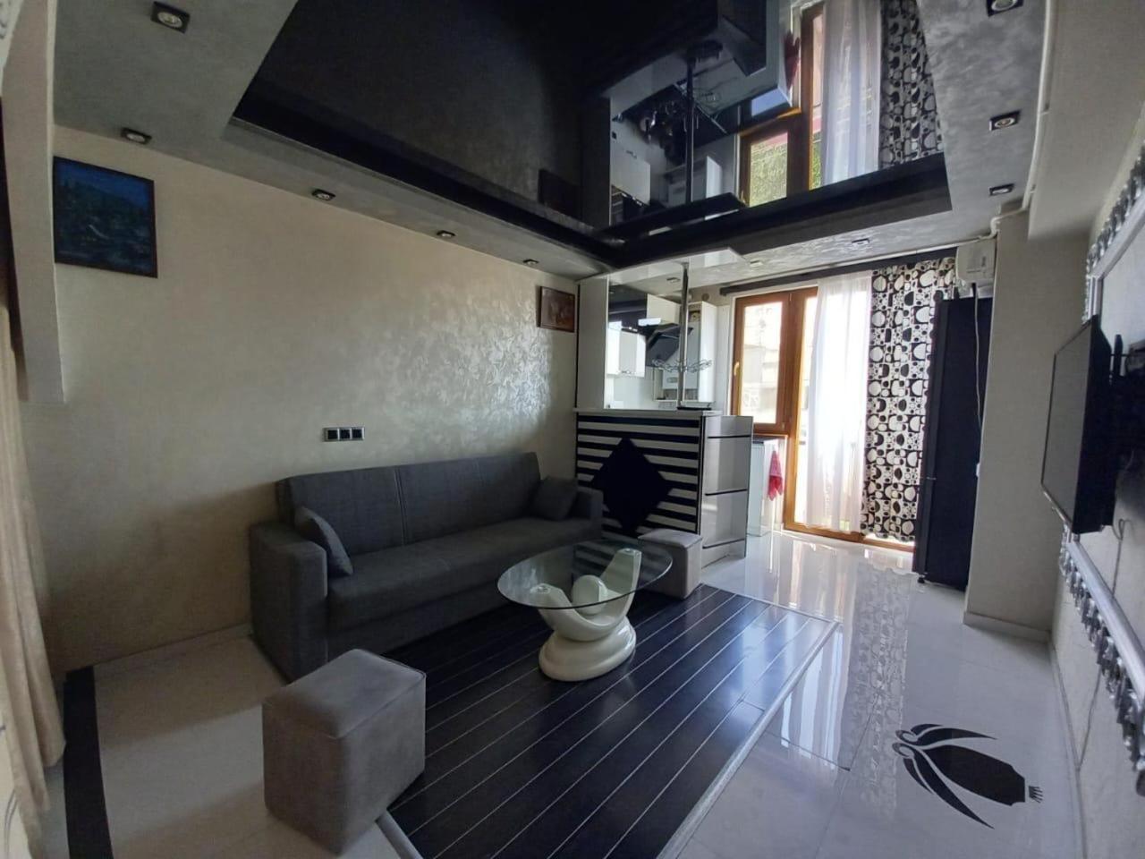 Gevorg'S Appartment Єреван Екстер'єр фото